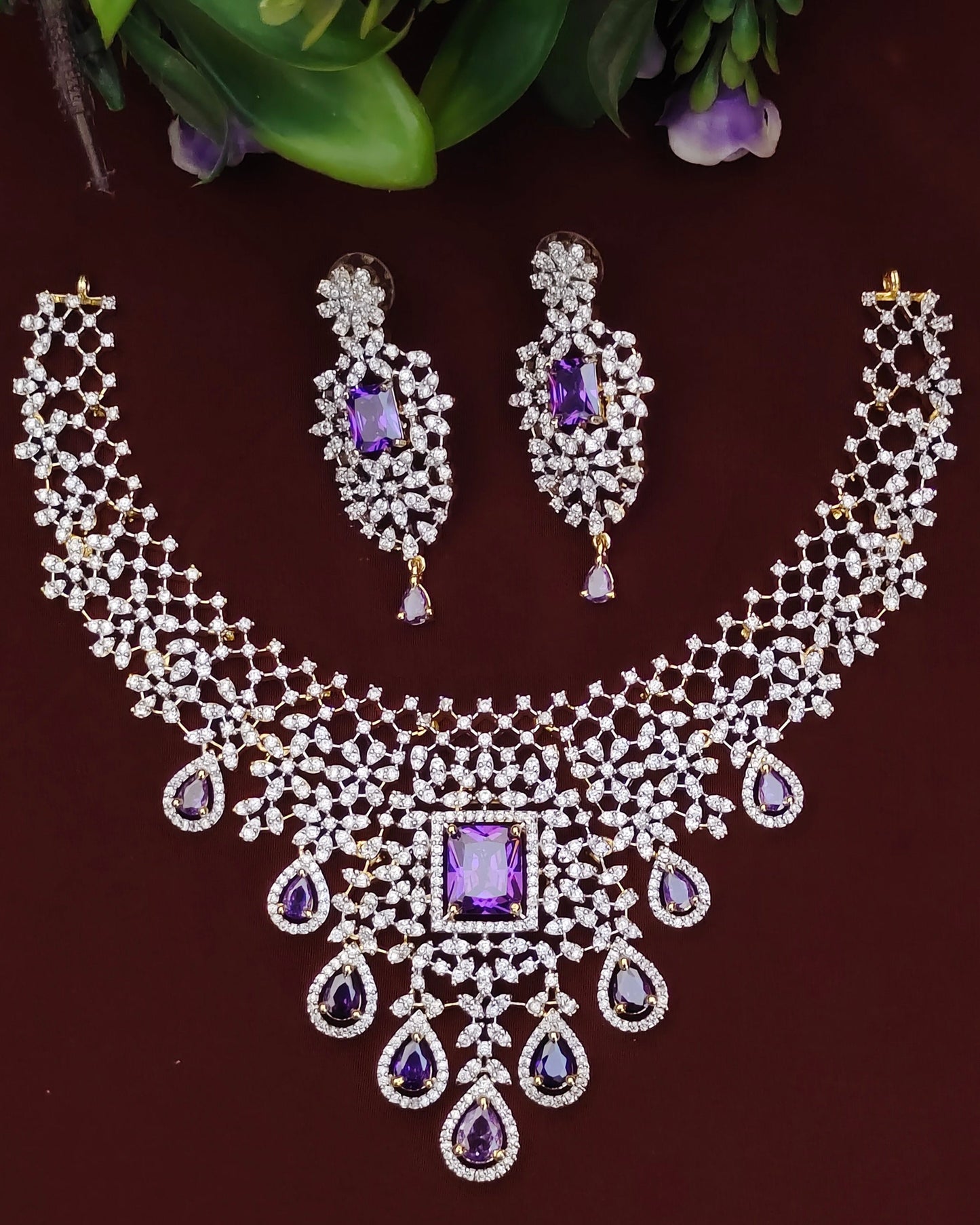 Diamond Finish Neckset