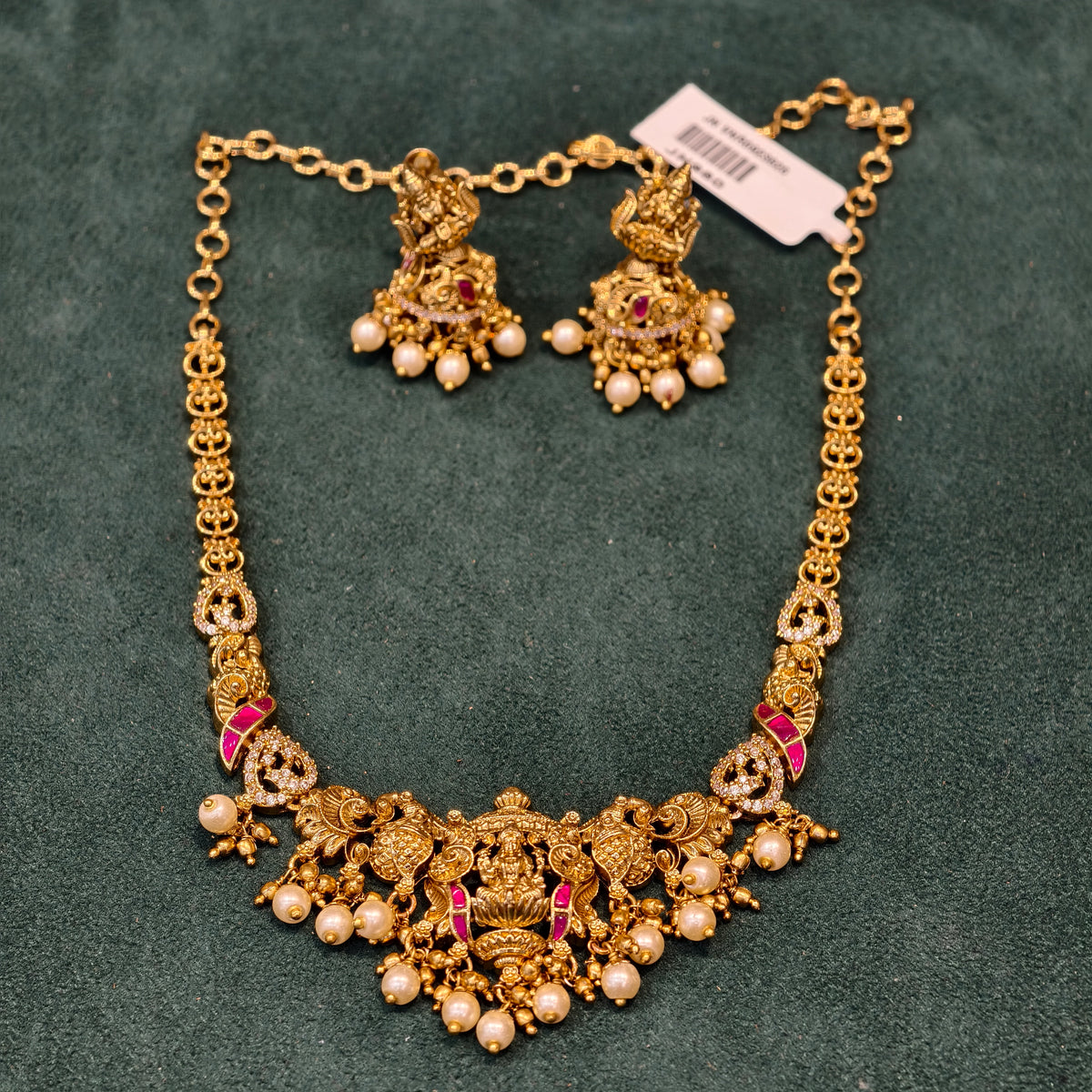 Kundan Neckset