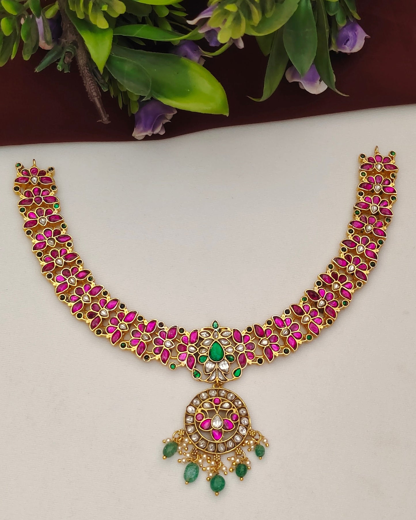 Kundan Neckset