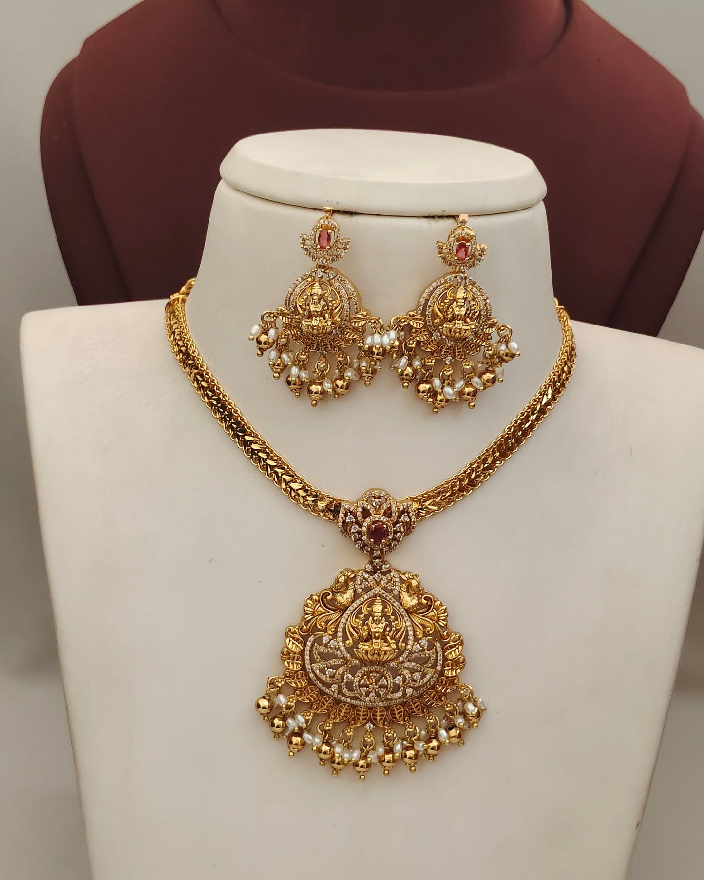 Antique Finish Nanu Chain