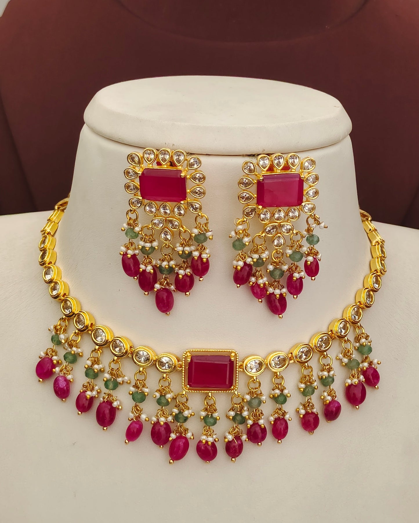 Gold Finish Neckset