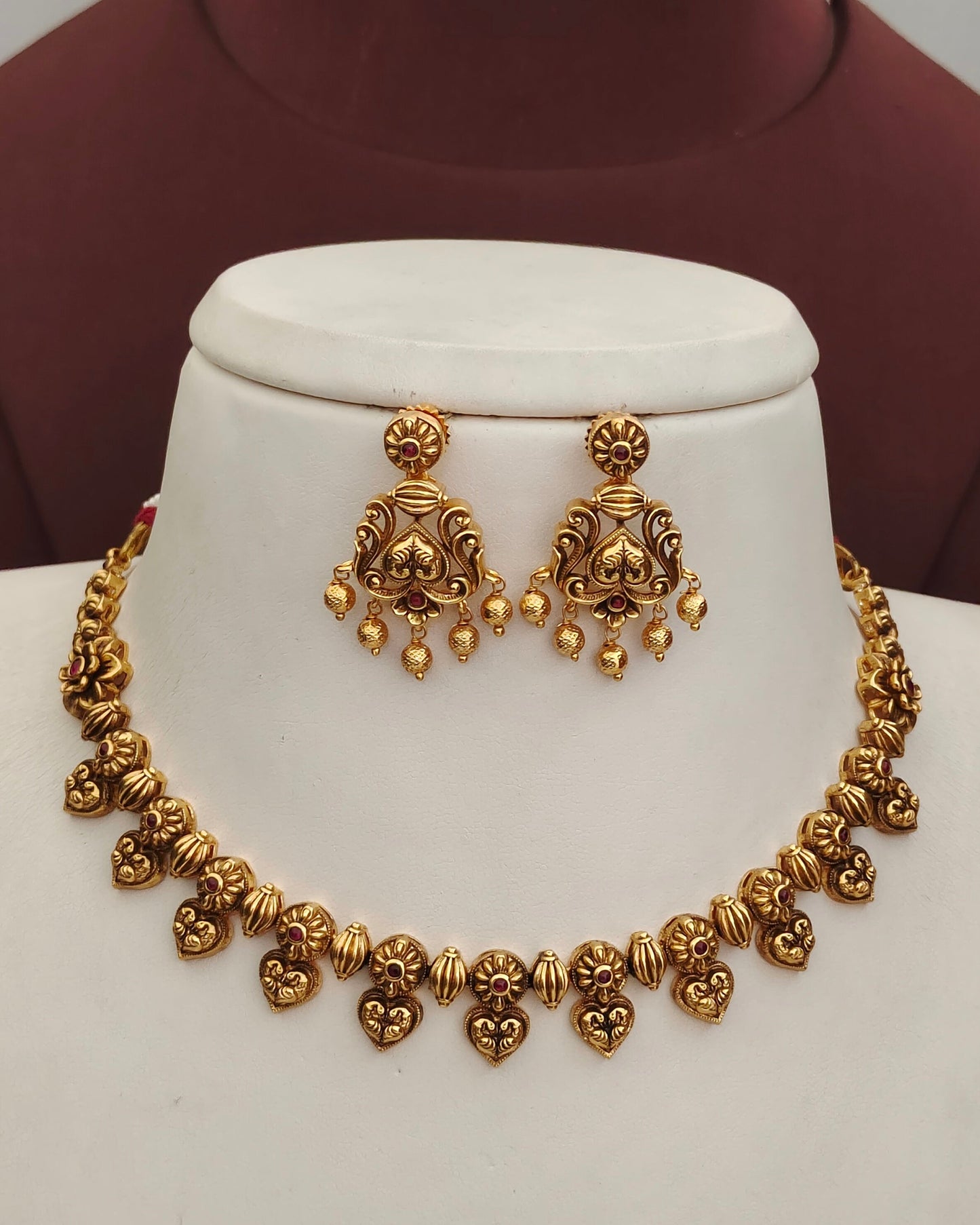 Antique Finish Neckset