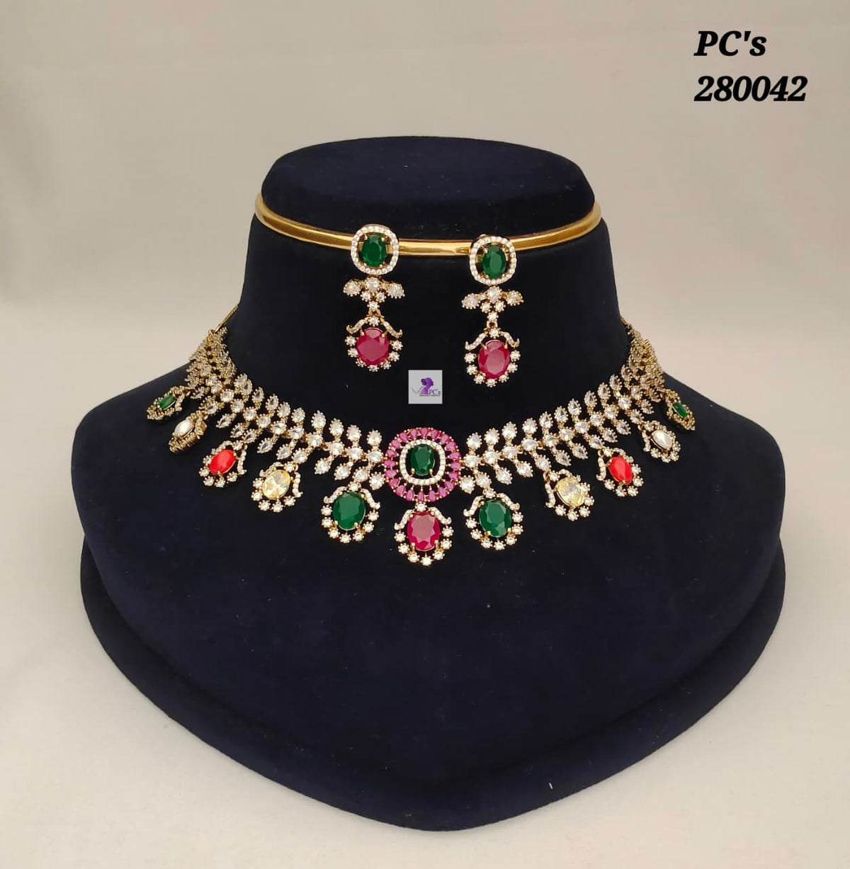 Necksets