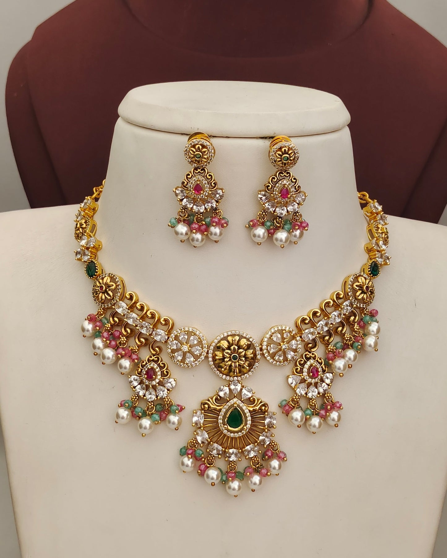Antique Finish Neckset