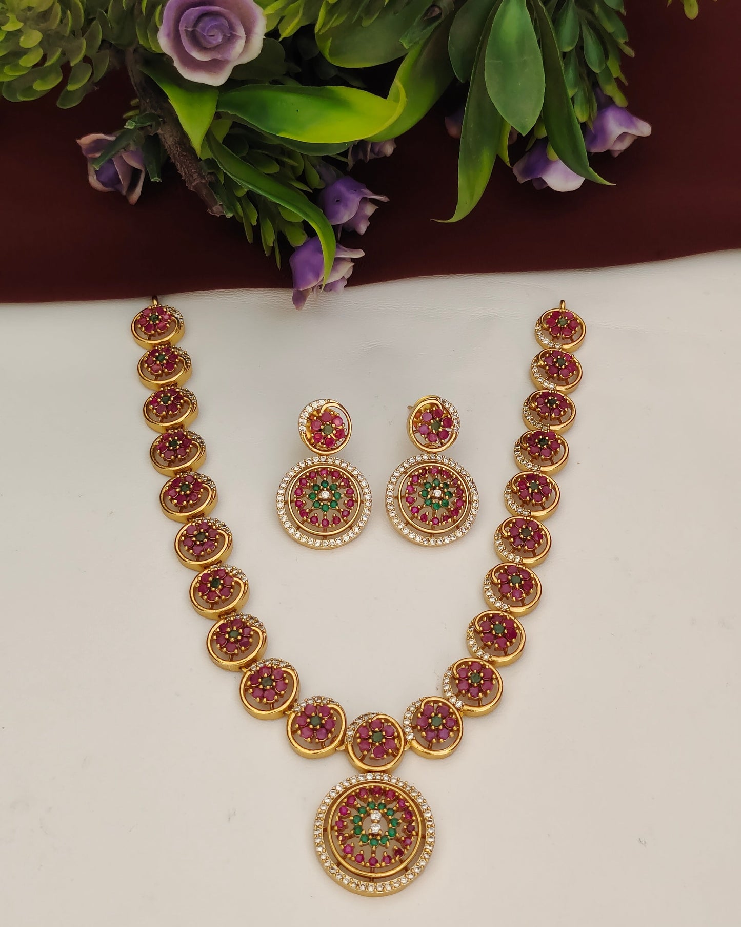 Gold Finish Neckset