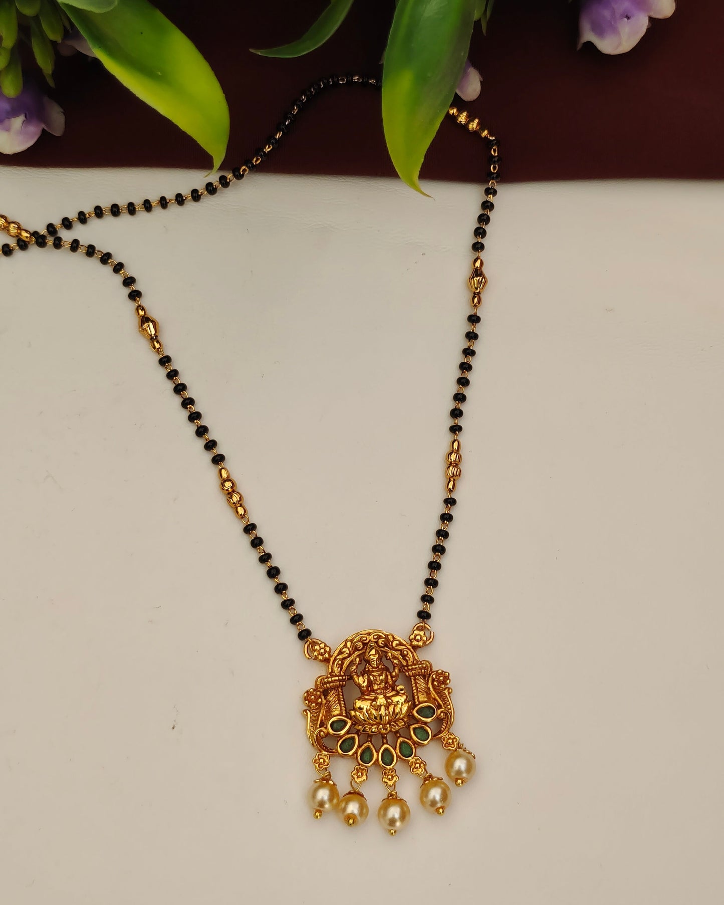 Black Bead
