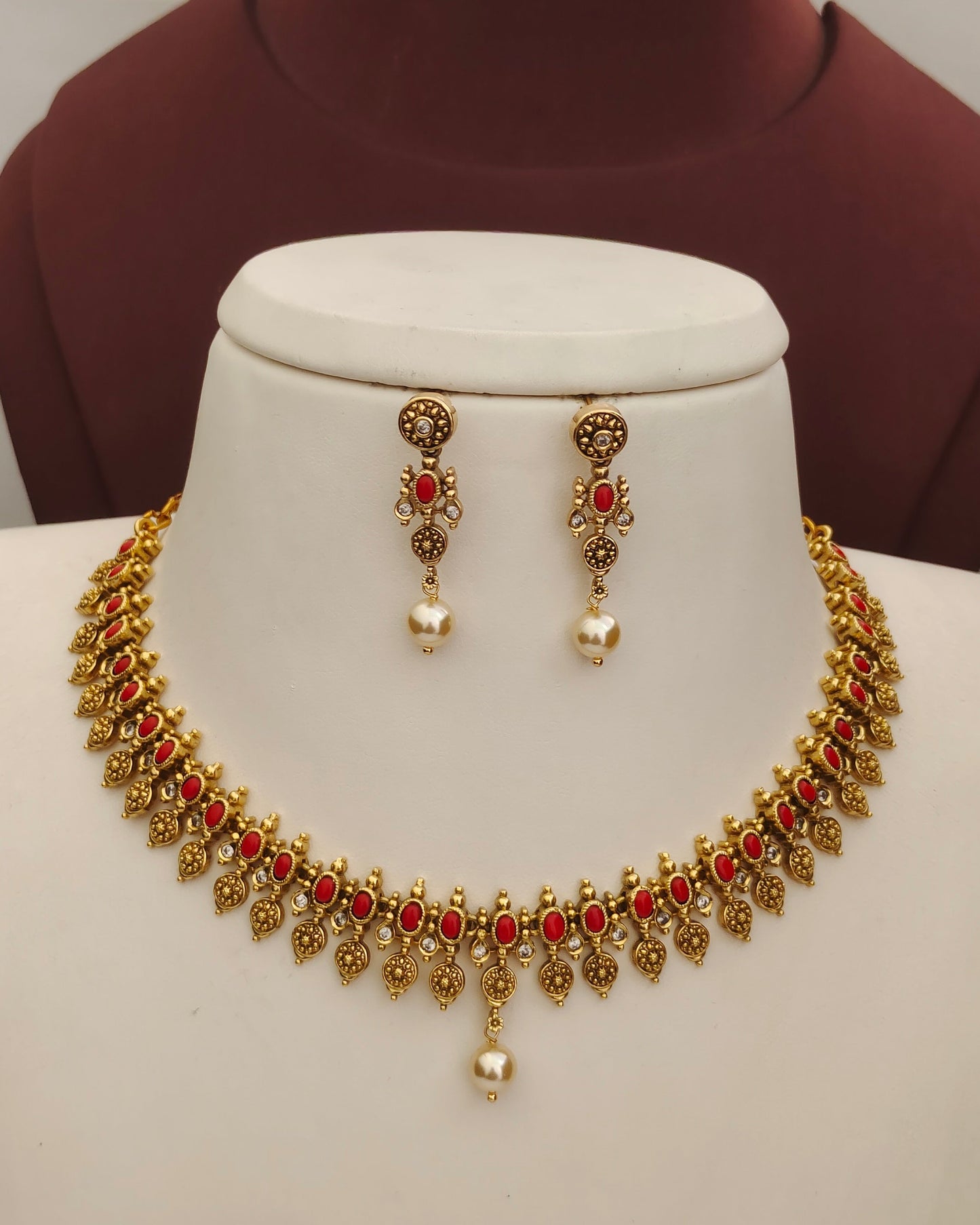 Antique Finish Neckset