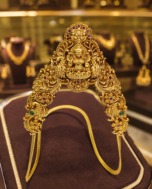Antique Gold Finish Vanki