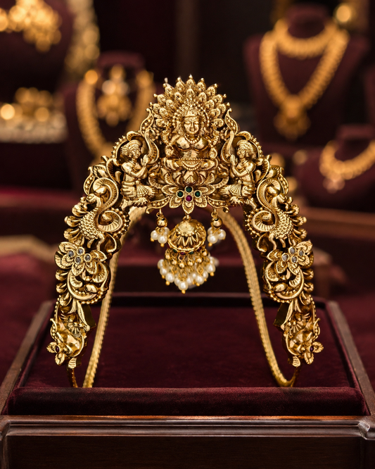 Antique Gold Finish Vanki