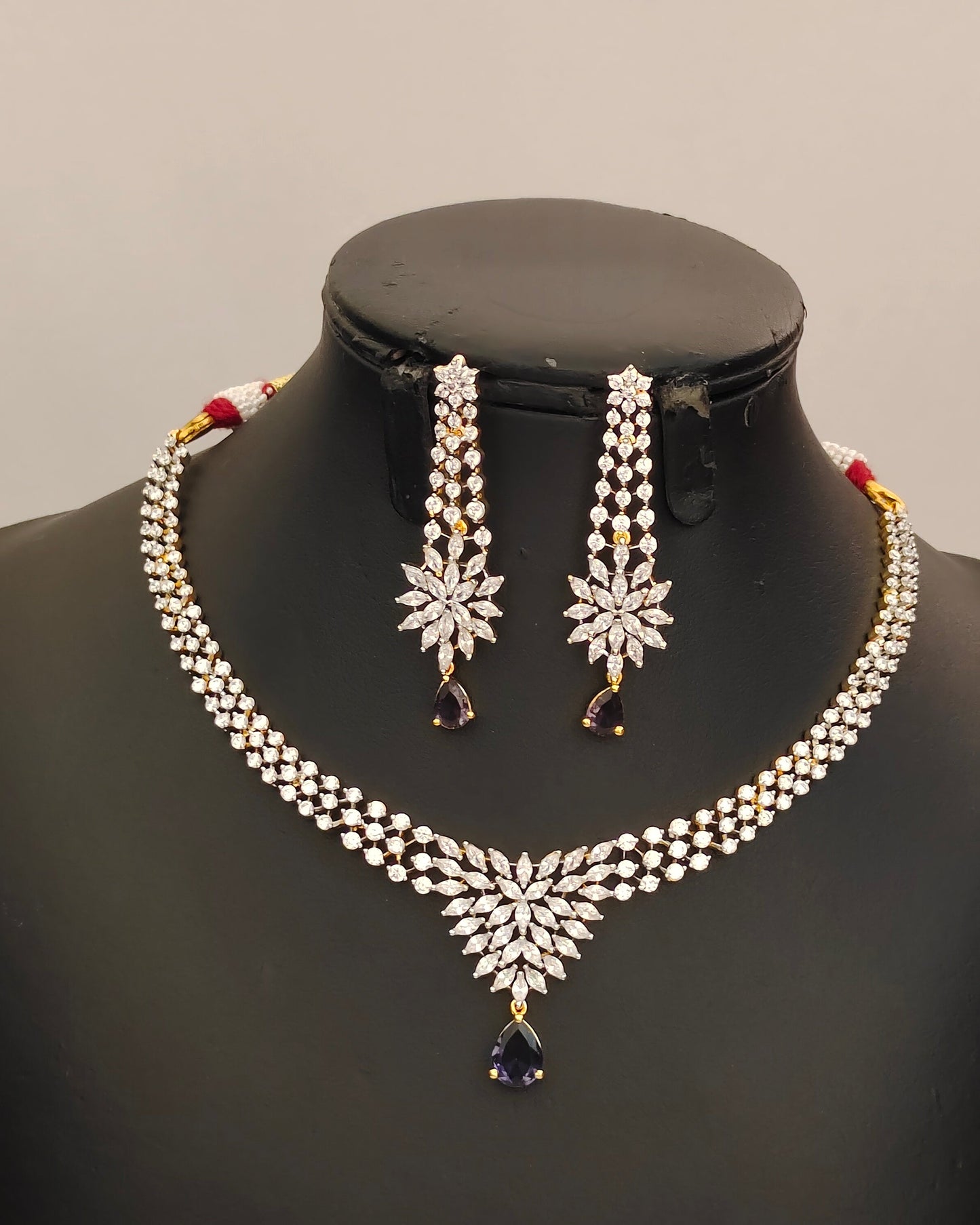 Diamond Finish Neckset