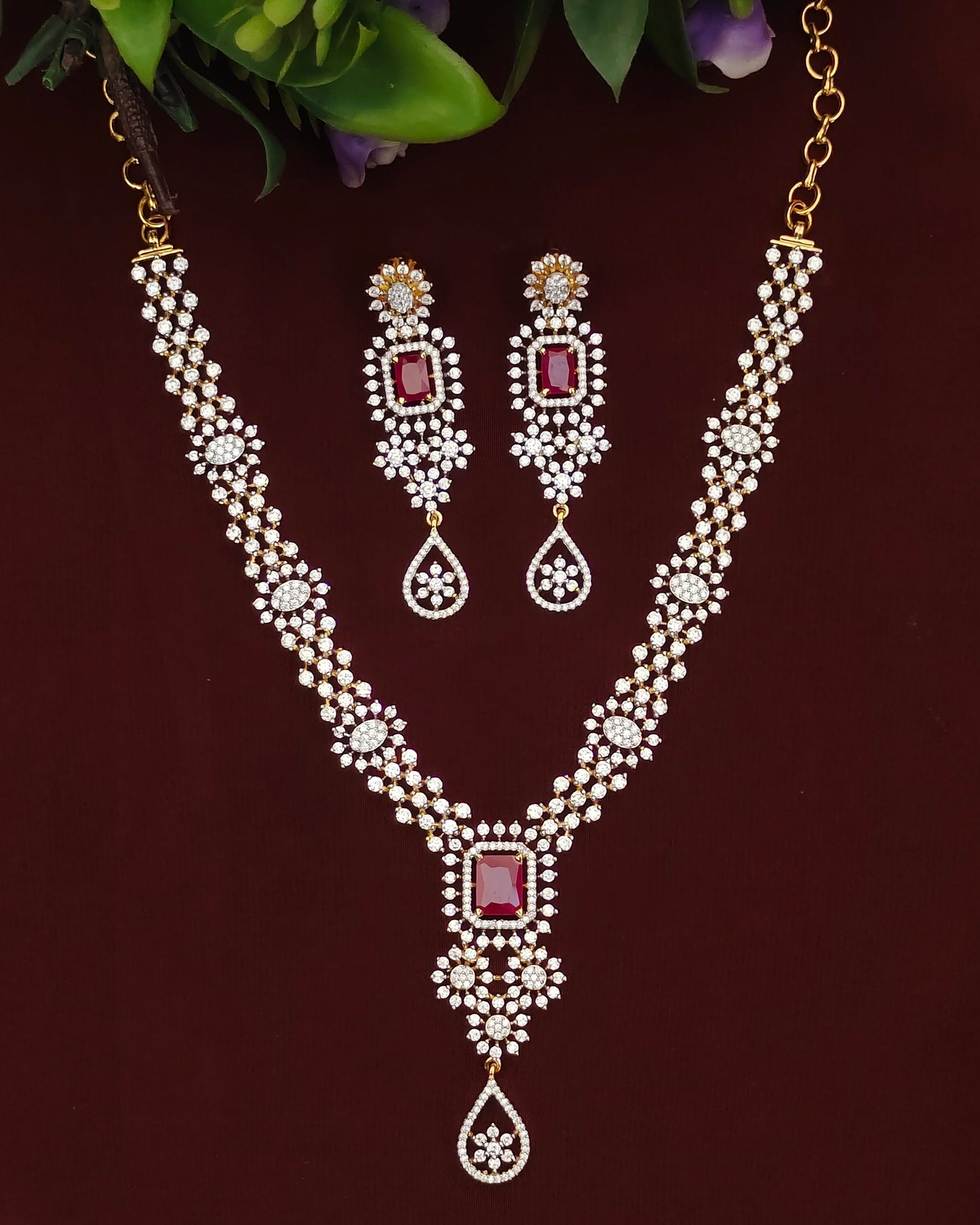 Diamond Finish Neckset