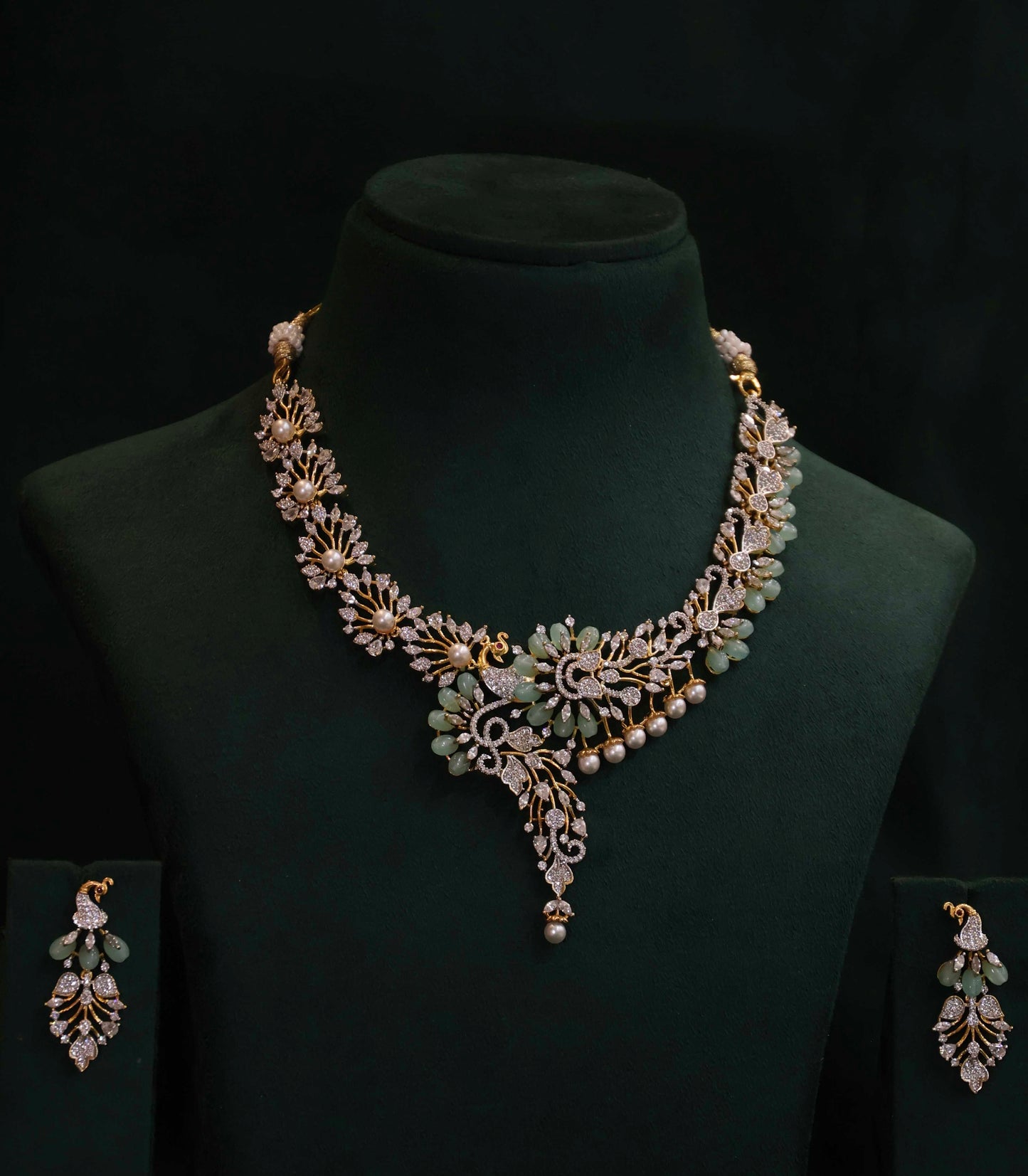 Diamond Finish Neckset