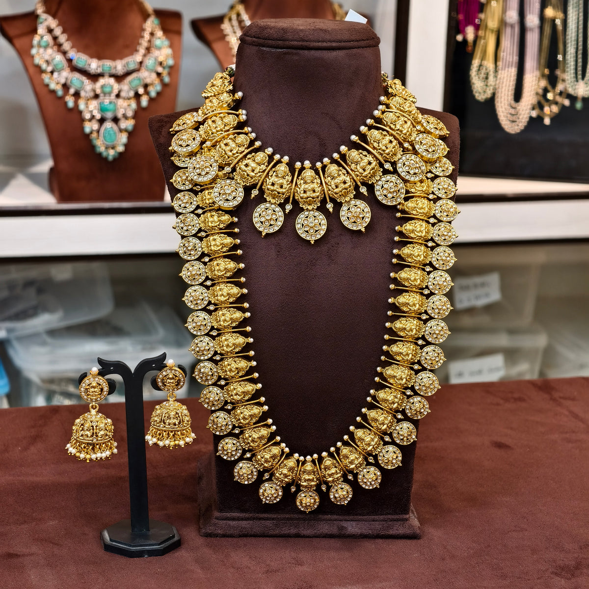 Matt Kundan  Bridal set