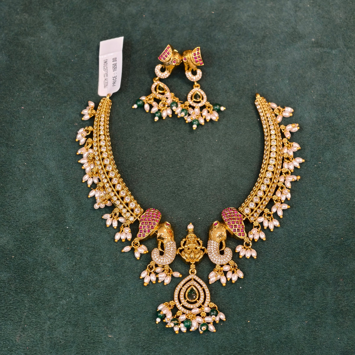 Victorian Neckset
