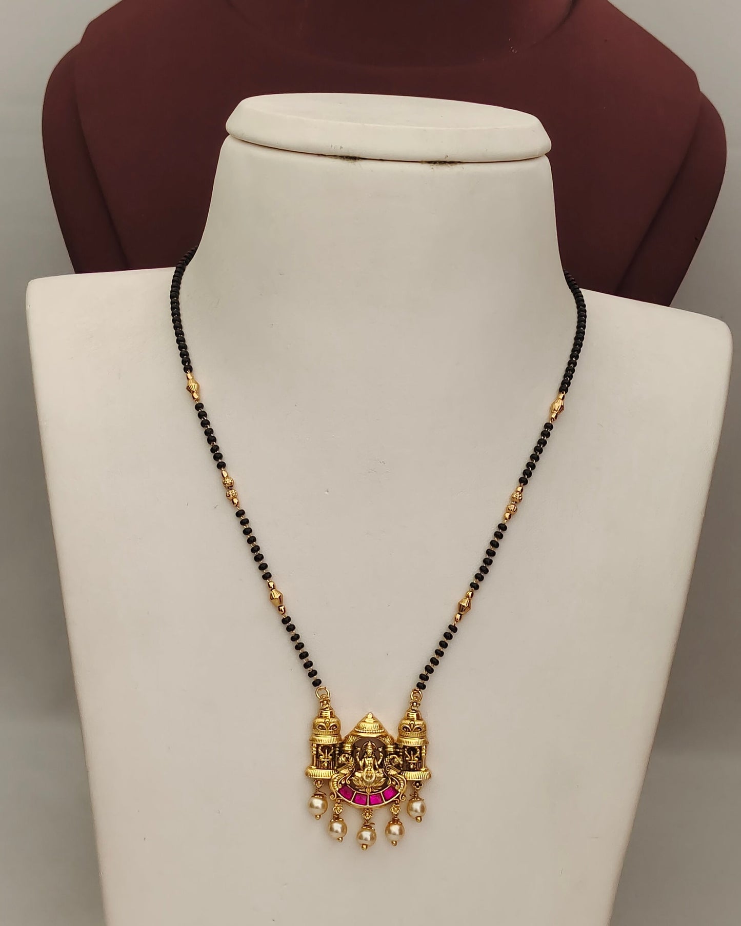 Black Bead