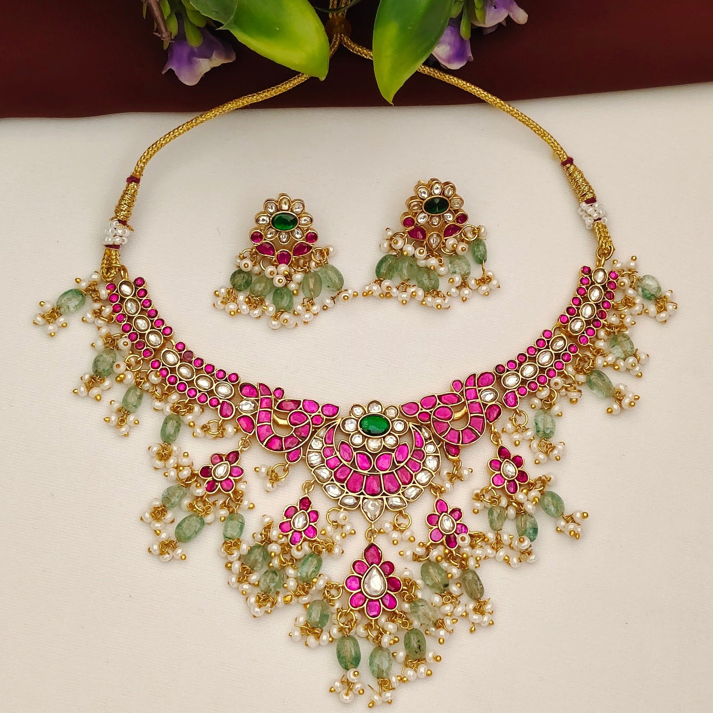 Kundan Neckset