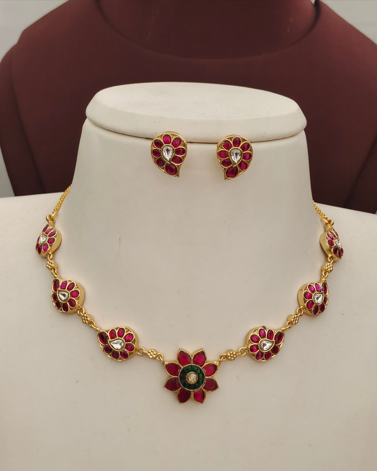 Kundan Neckset