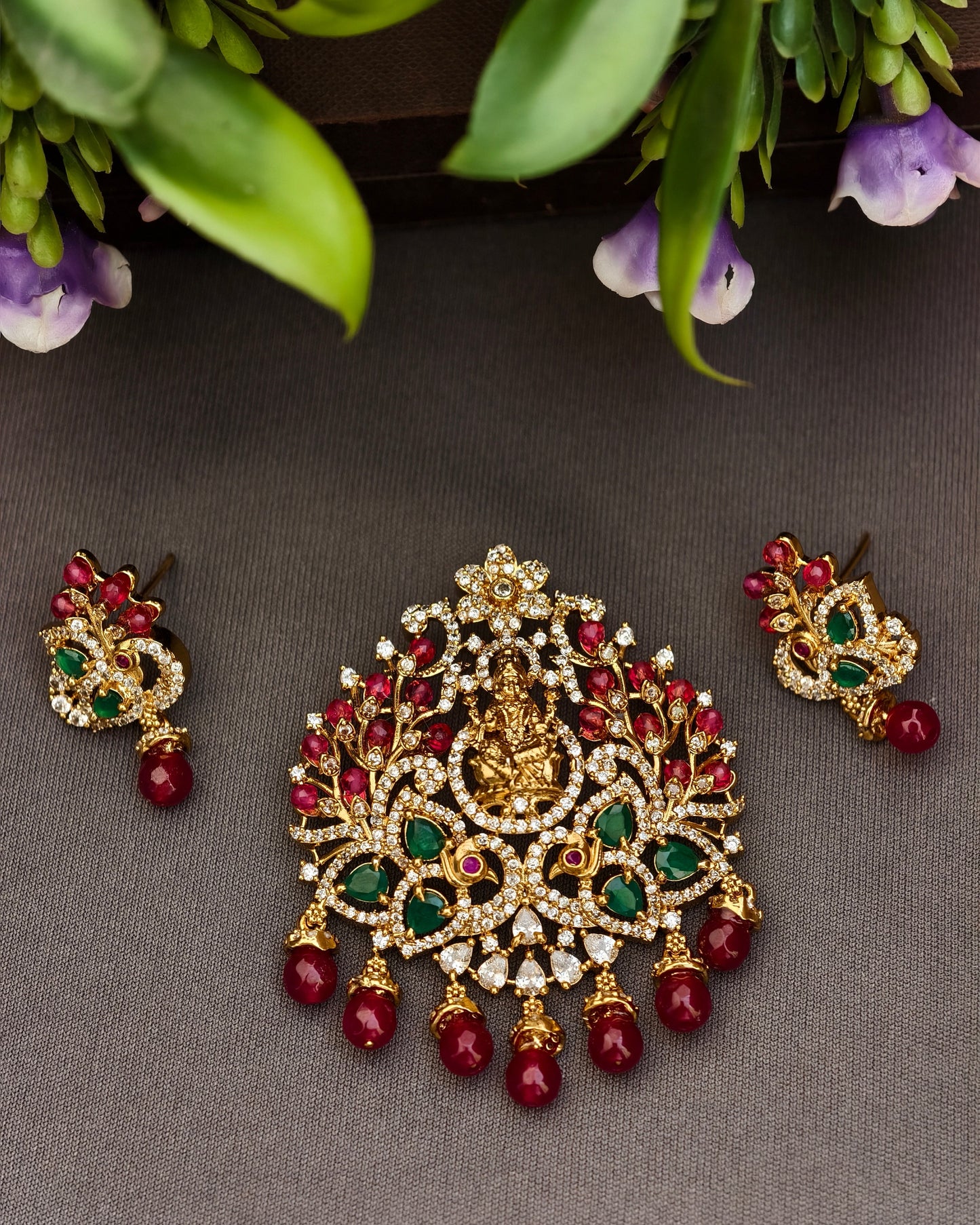 Antique Finish Pendant Set