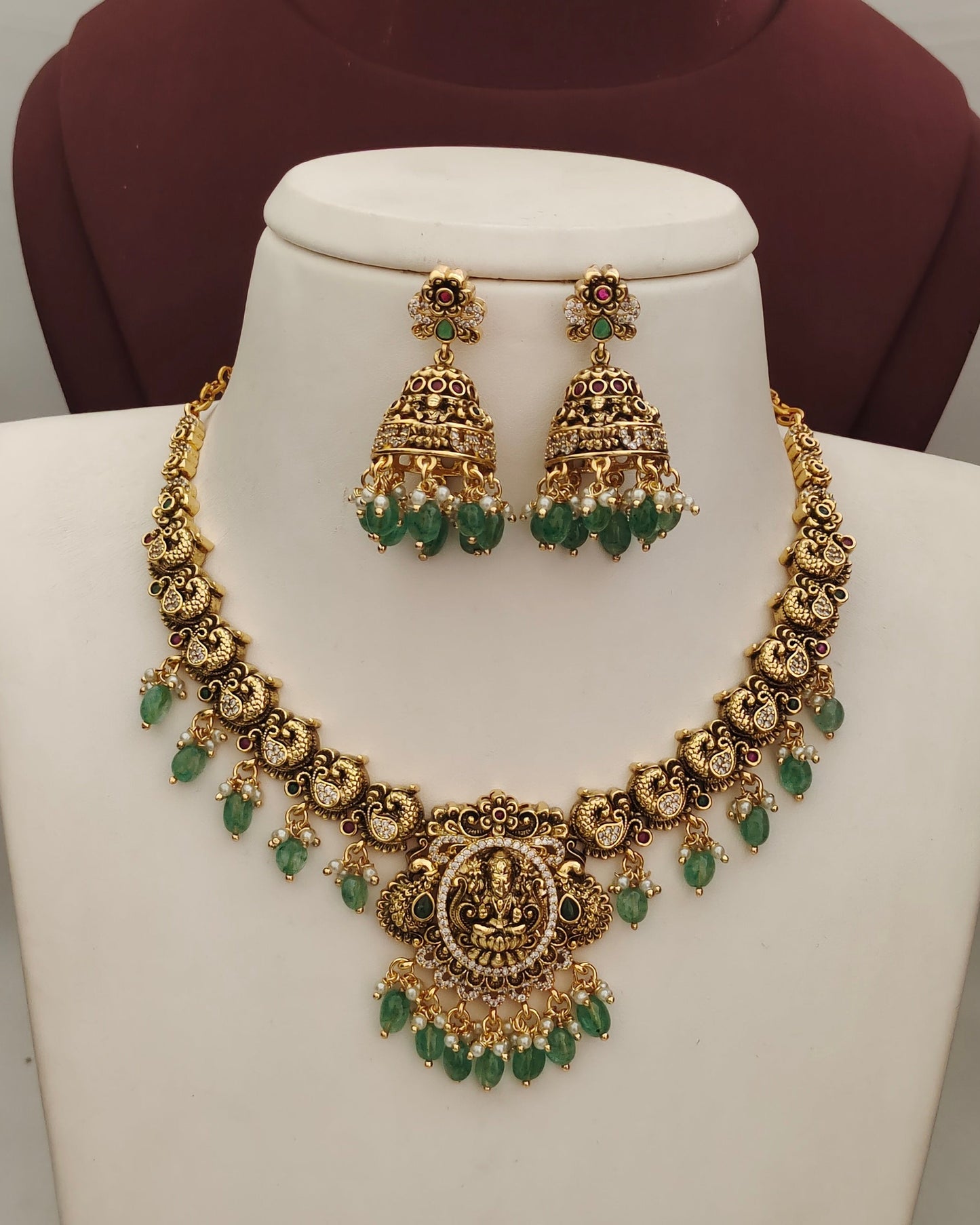 Antique Finish Neckset