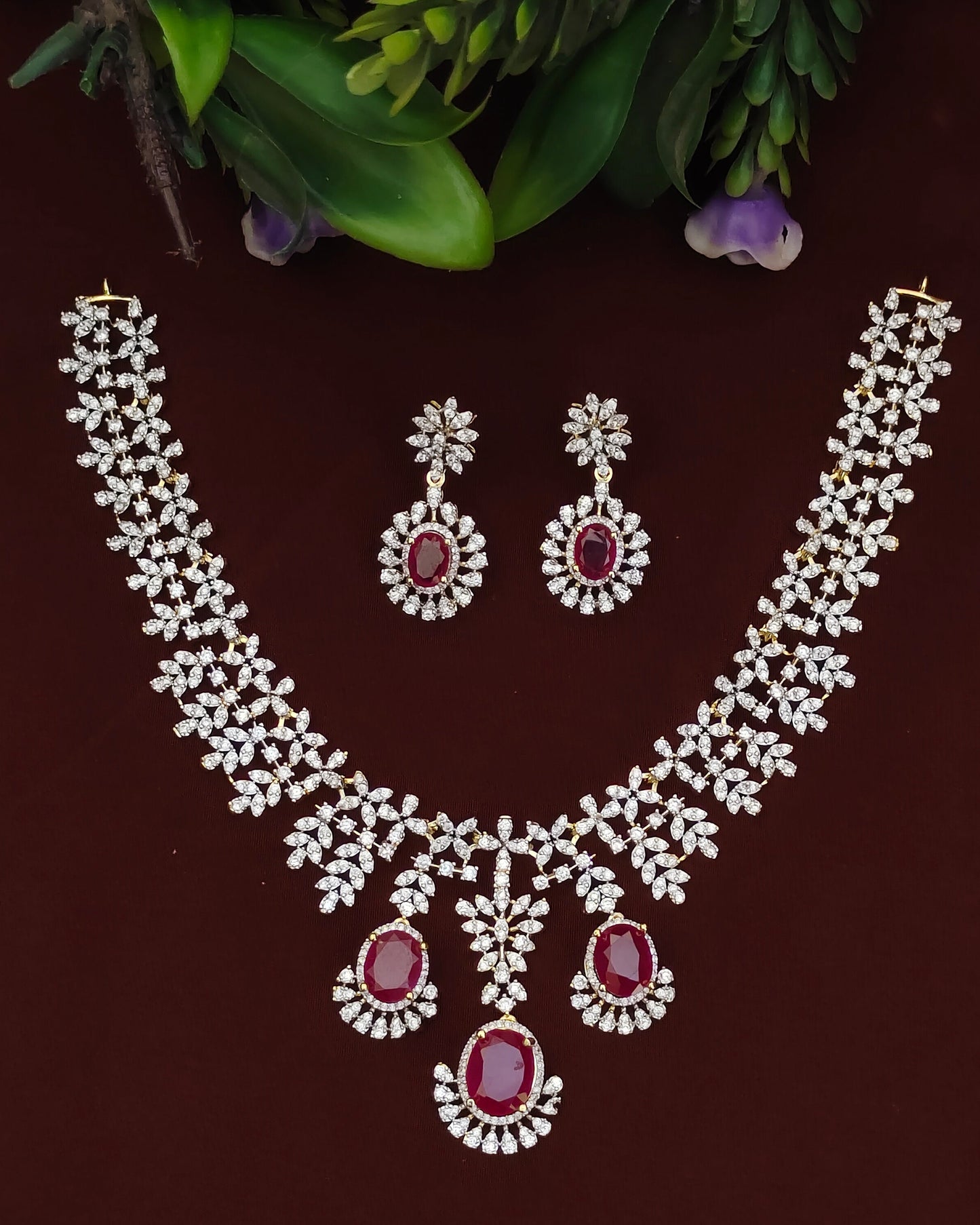 Diamond Finish Neckset