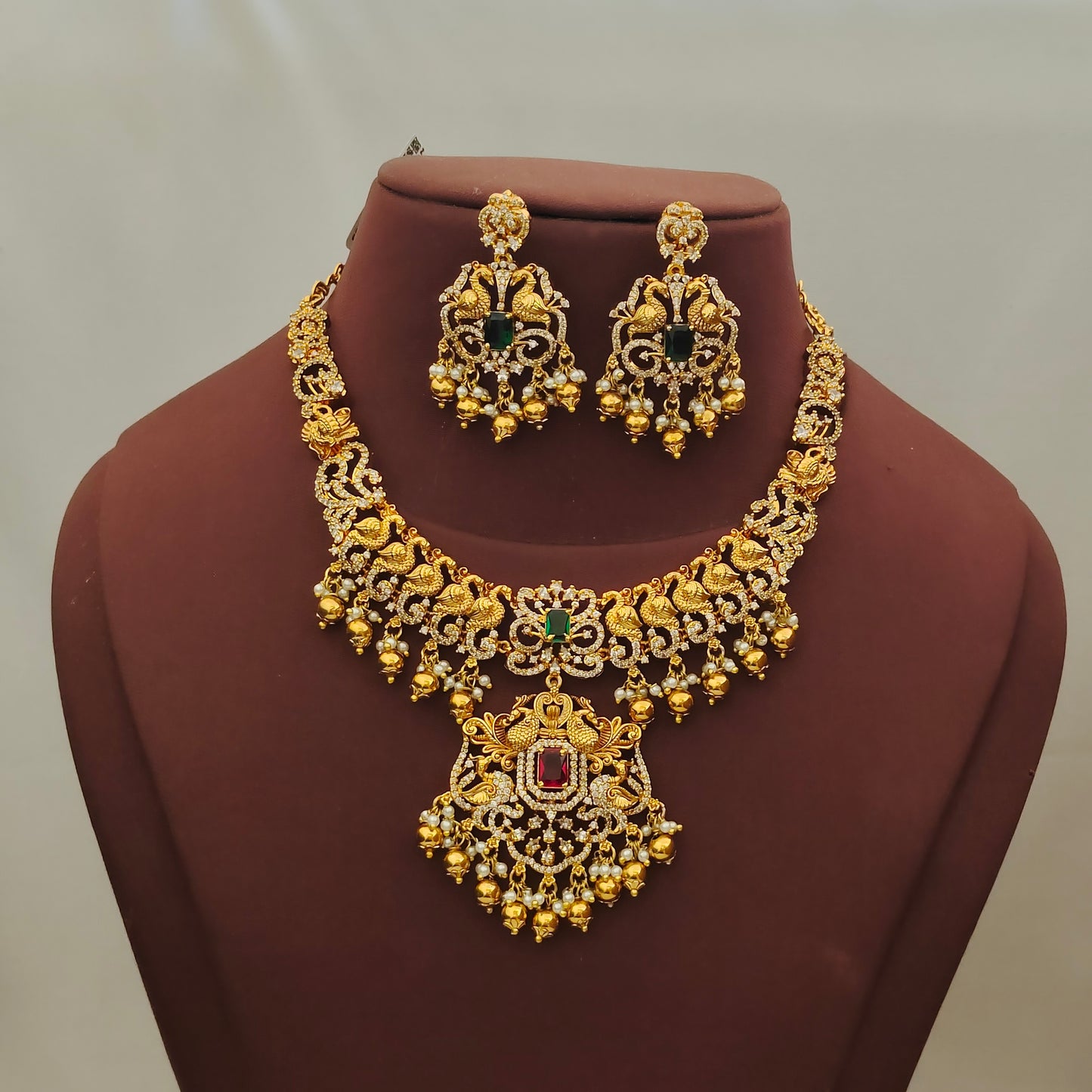 Antique Finish Neckset