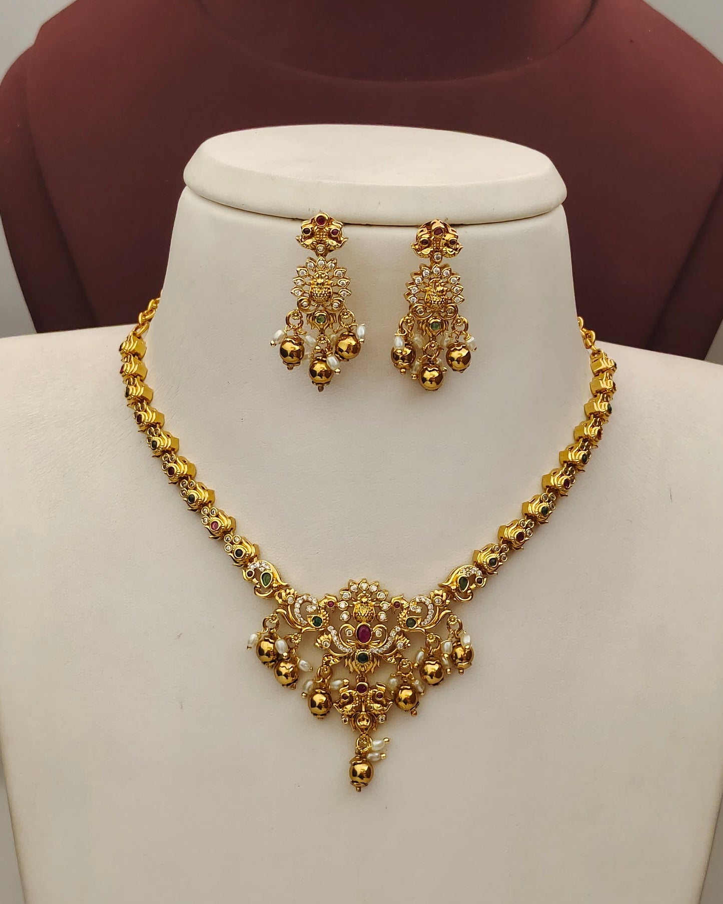 Antique Finish Neckset