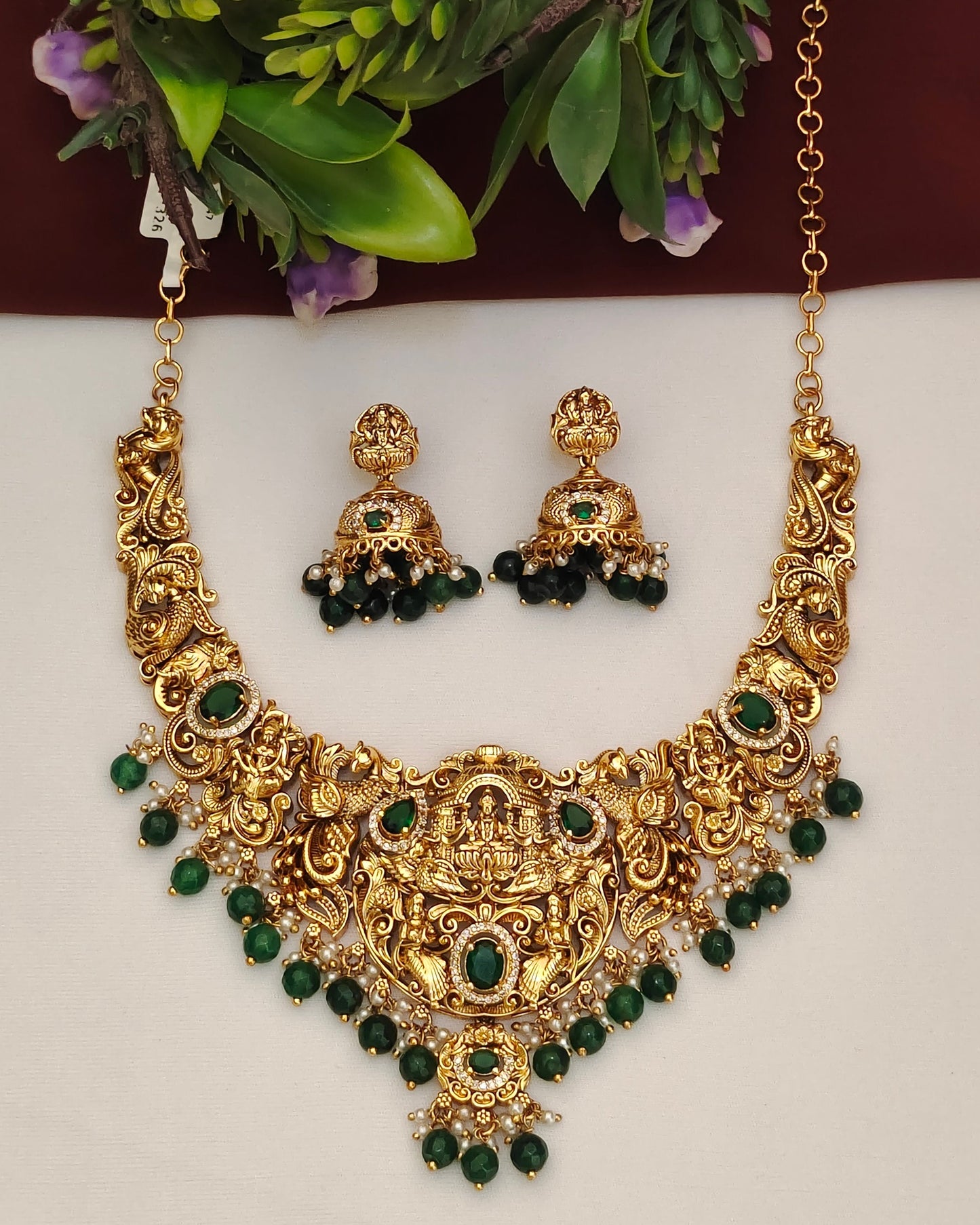Antique Finish Neckset