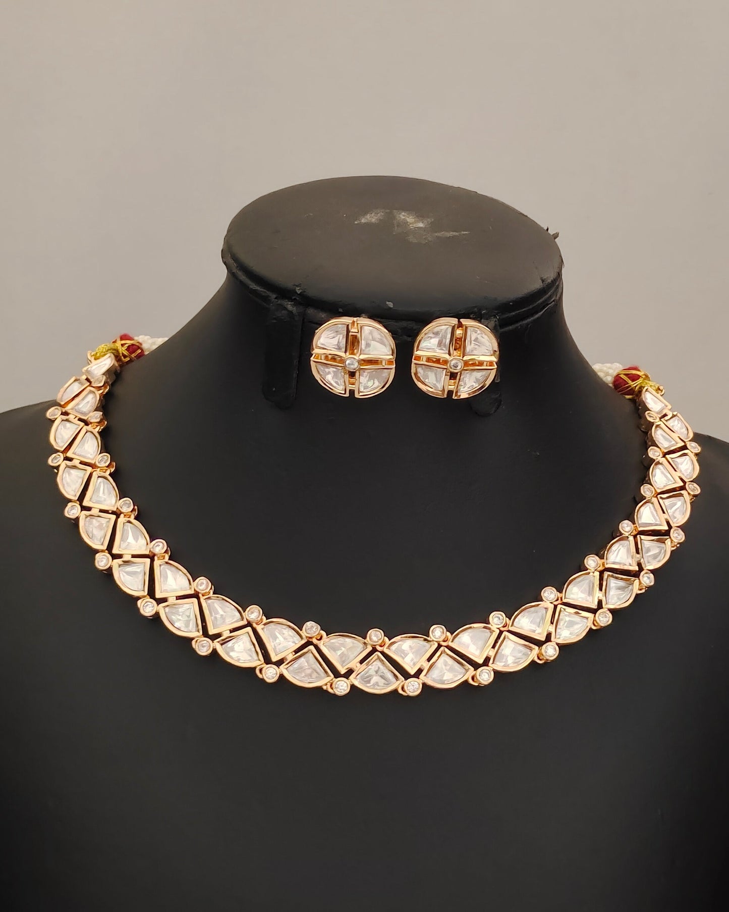 Carat Finish Neckset