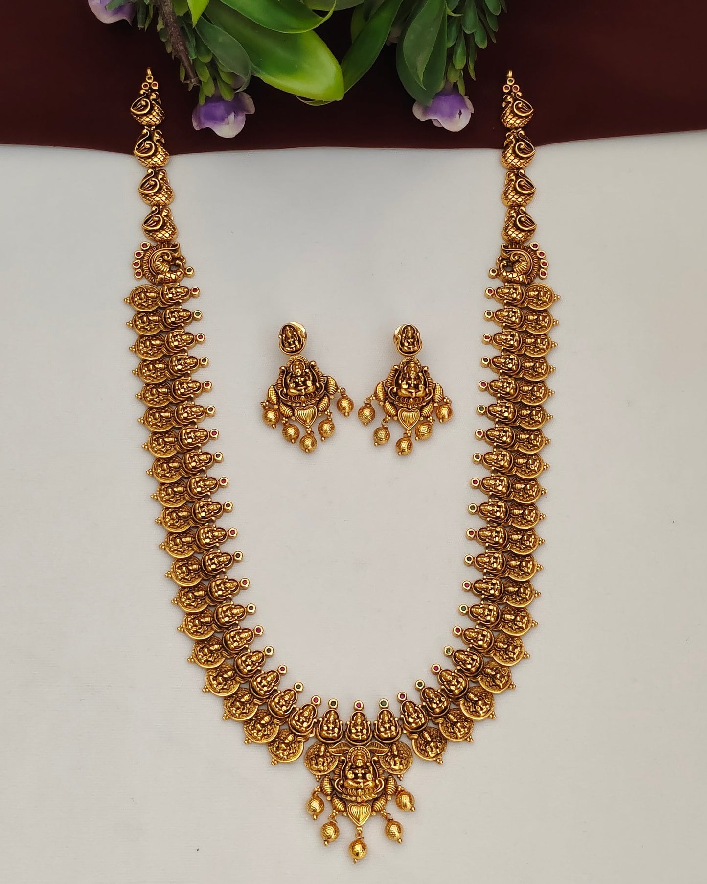 Antique Finish Long Haram